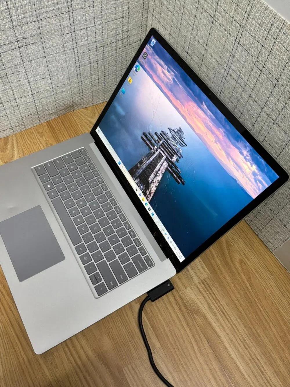 Microsoft Surface Laptop 3 i7-1065G7 16GB 512GB SSD 13.5